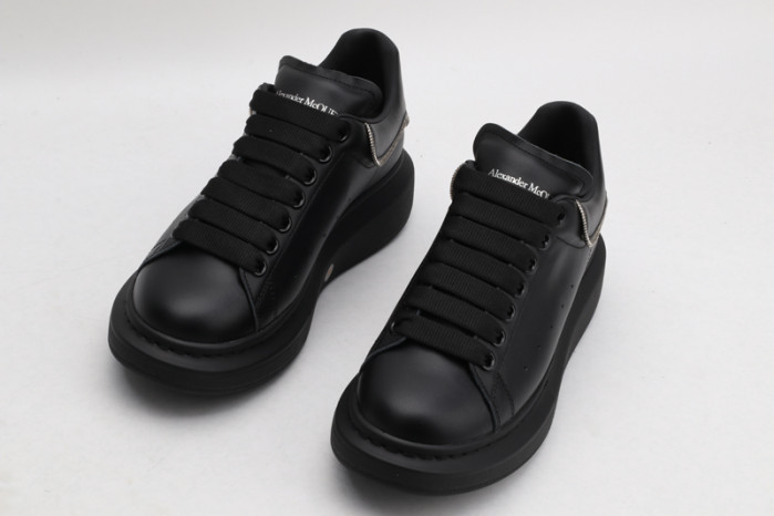ALEXANDER MCQUEEN OVERSIZED
