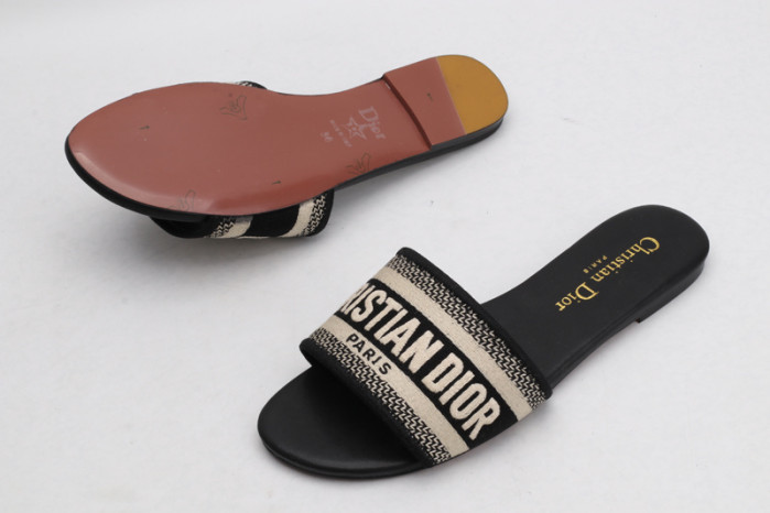 C@DR SANDAL