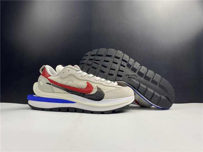 SACAI X VAPORWAFFLE 