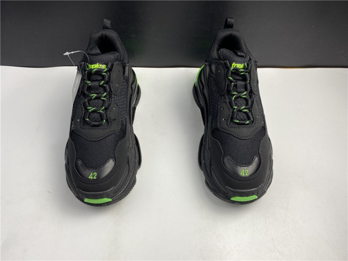 BLCG SNEAKER TRIPLE.S.
