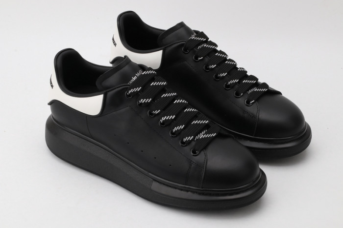 ALEXANDER MCQUEEN OVERSIZED
