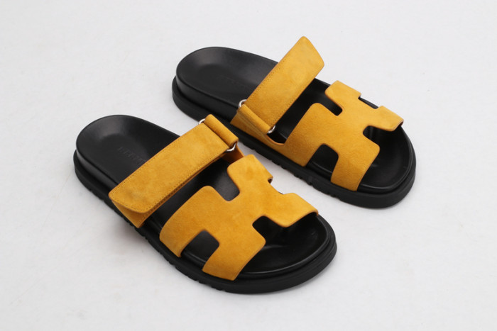 H**mes sandals