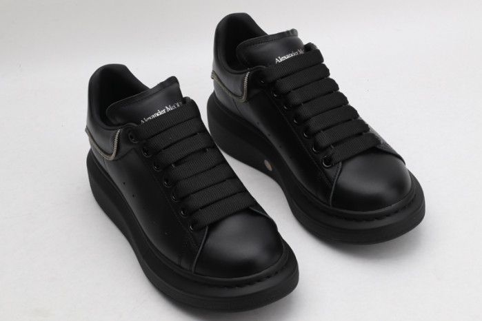 ALEXANDER MCQUEEN OVERSIZED