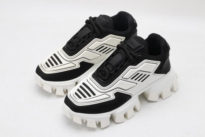 Pra*a sneaker