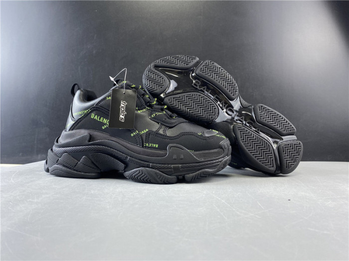 BLCG SNEAKER TRIPLE.S.