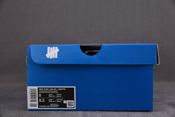 Undefeated x Dunk Low SP 