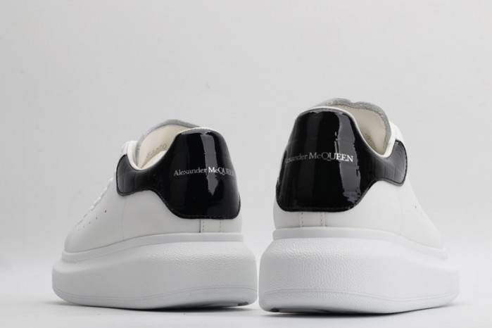 ALEXANDER MCQUEEN OVERSIZED