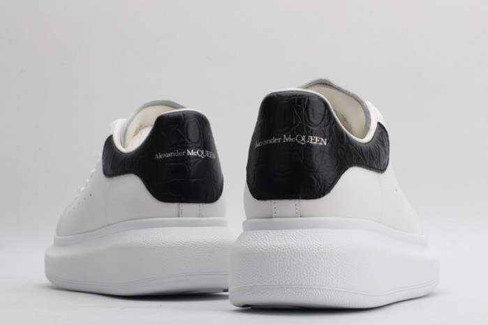 ALEXANDER MCQUEEN OVERSIZED