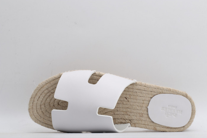H**mes sandals