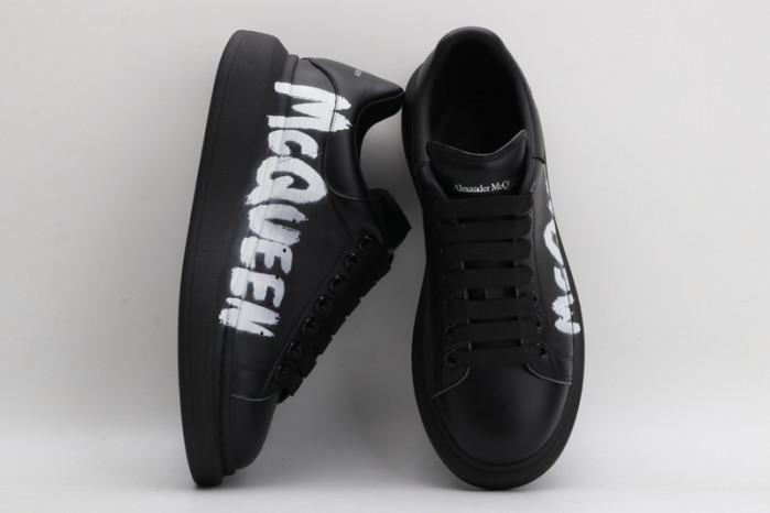 ALEXANDER MCQUEEN OVERSIZED