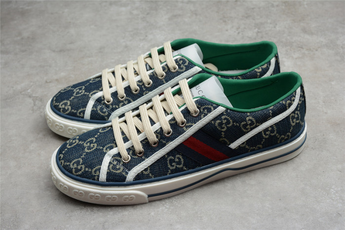 G*u*i sneaker