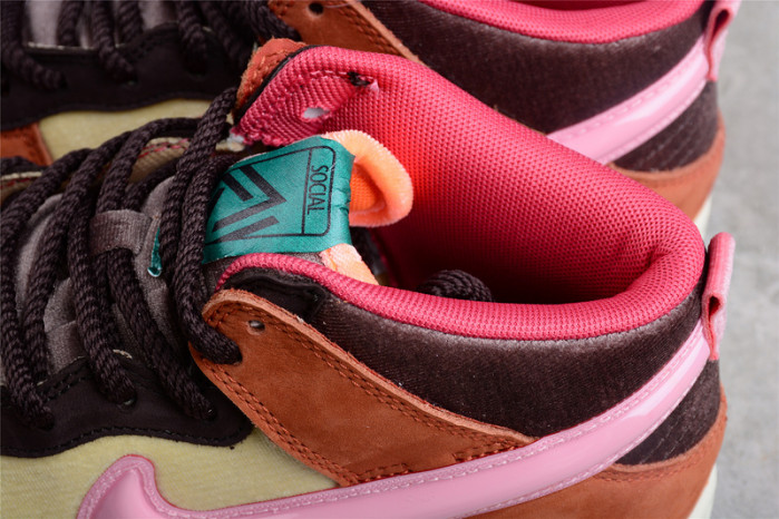 SOCIAL STATUS X DUNK MID