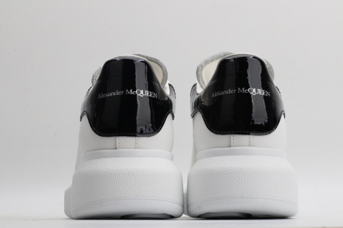 ALEXANDER MCQUEEN OVERSIZED