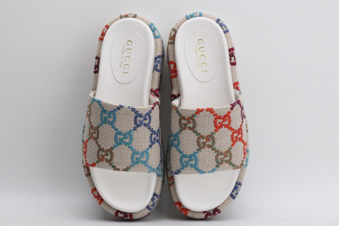G*u*i sandal