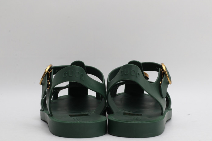 G*u*i sandals