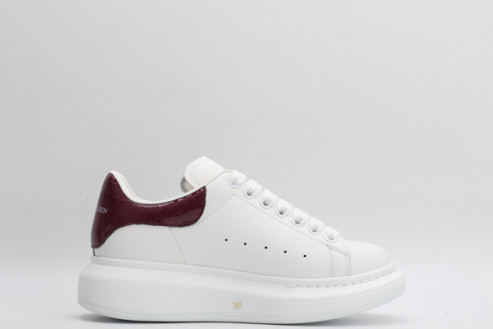 ALEXANDER MCQUEEN OVERSIZED