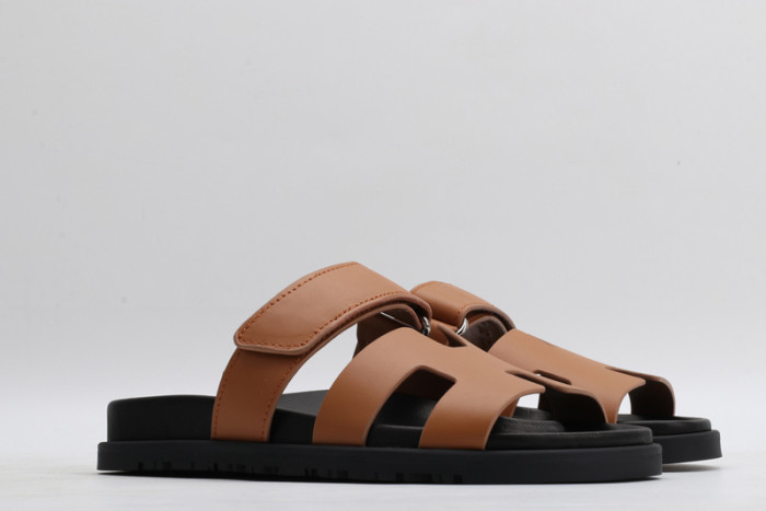 H**mes sandals