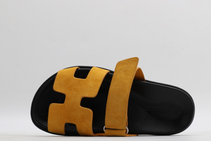 H**mes sandals