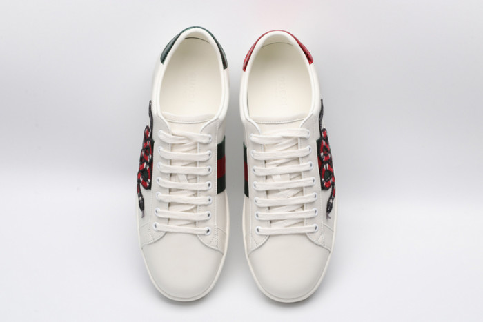 G*u*i  platform sneaker