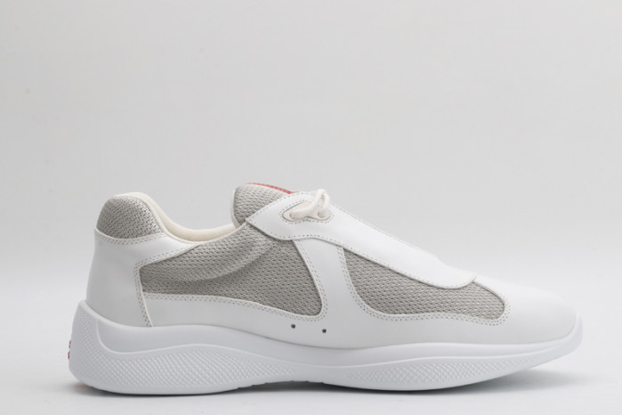 Pra*a sneaker