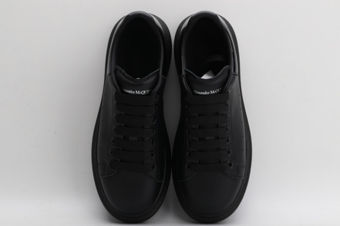 ALEXANDER MCQUEEN OVERSIZED