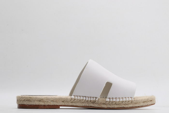 H**mes sandals
