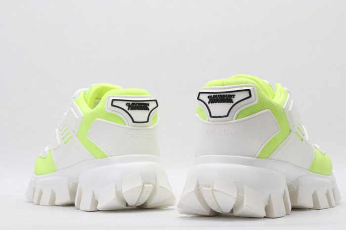 Pra*a sneaker