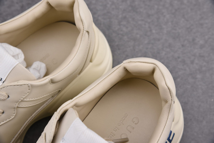 G*u*i sneaker