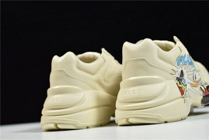 G*u*i sneaker