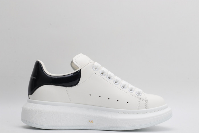 ALEXANDER MCQUEEN OVERSIZED