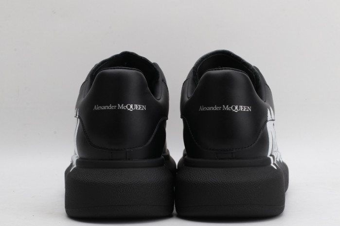 ALEXANDER MCQUEEN OVERSIZED