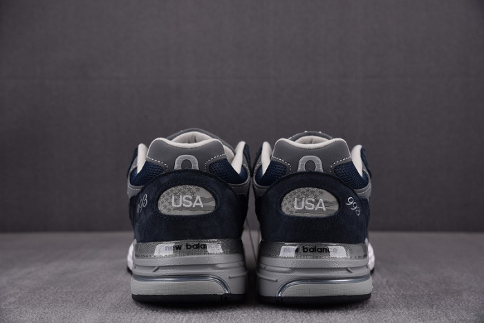 New Balance MR993NV
