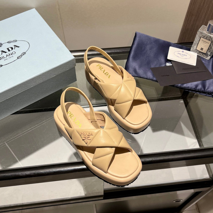 Pra*a sandal