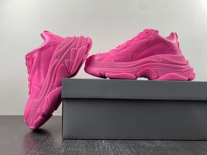 BLCG SNEAKER TRIPLE.S.