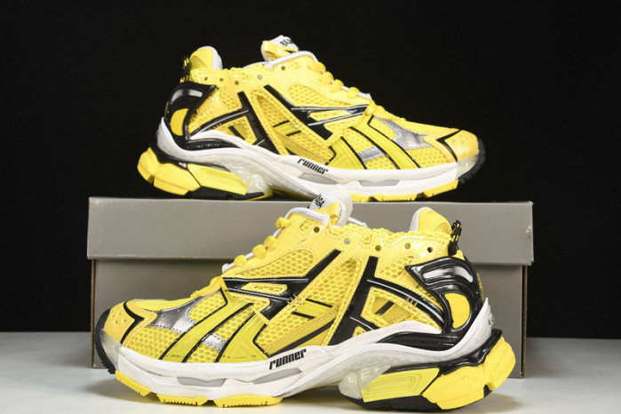 Ba*len*cia*ga -runner