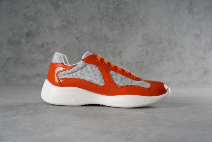 Pra*a sneaker