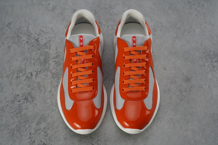 Pra*a sneaker