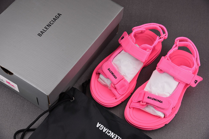 Ba*len*cia*ga sandals