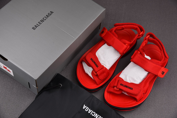 Ba*len*cia*ga sandals