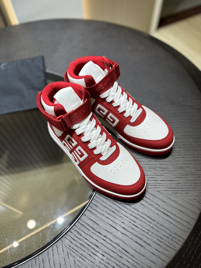 GIVENCHY SNEAKER