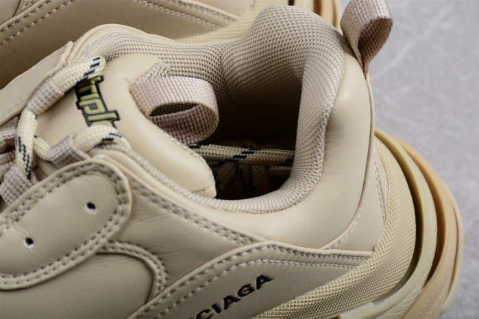 BLCG SNEAKER TRIPLE.S.
