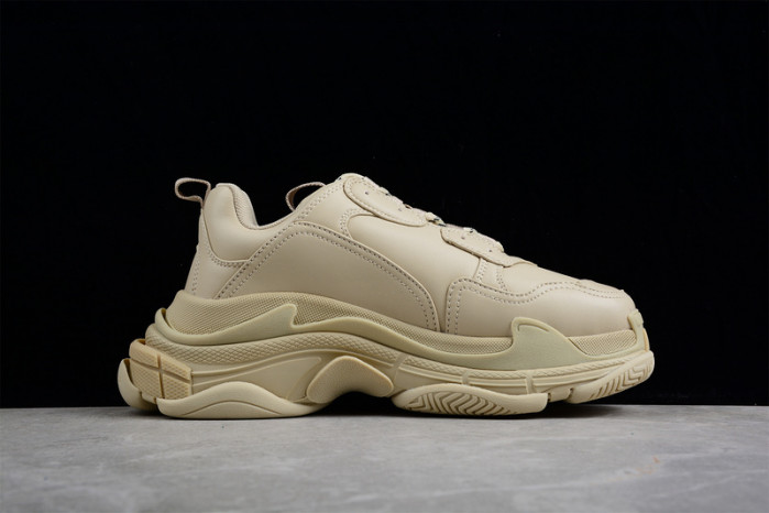 BLCG SNEAKER TRIPLE.S.