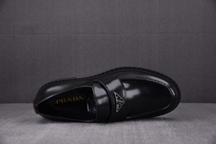 Pra*a shoes
