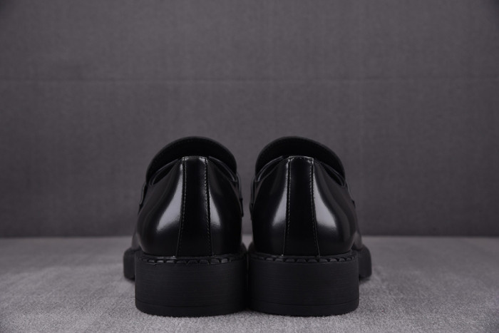 Pra*a shoes