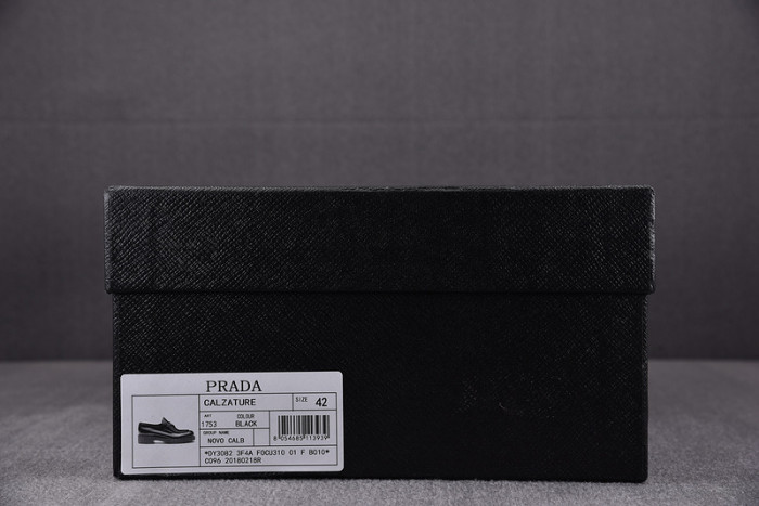 Pra*a shoes