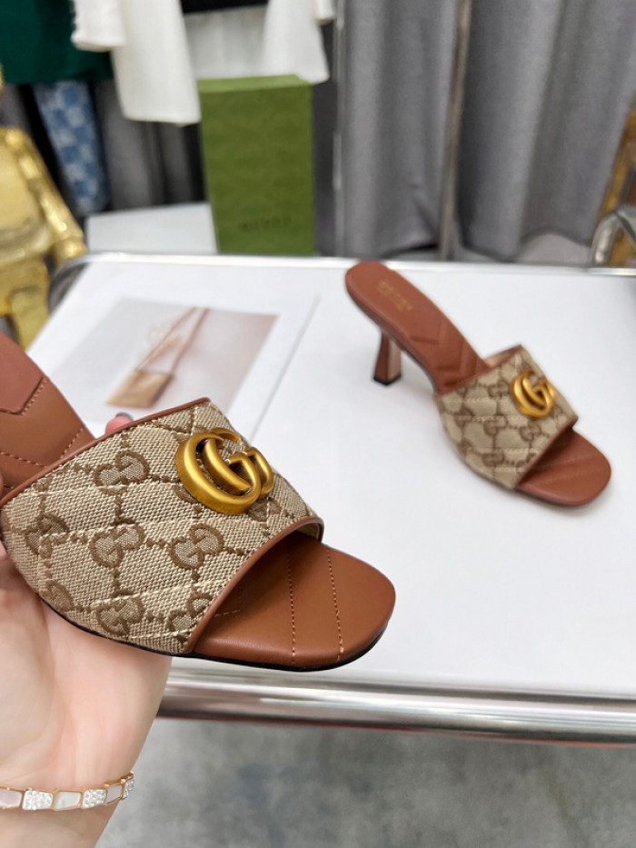 G*u*i heels