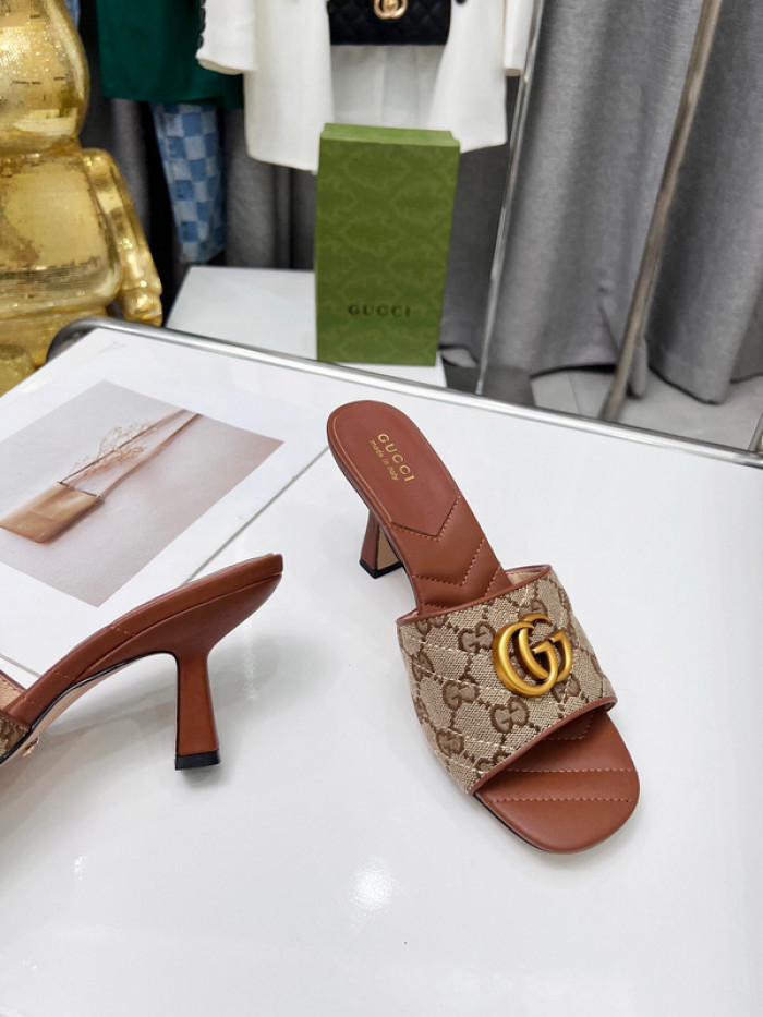 G*u*i heels