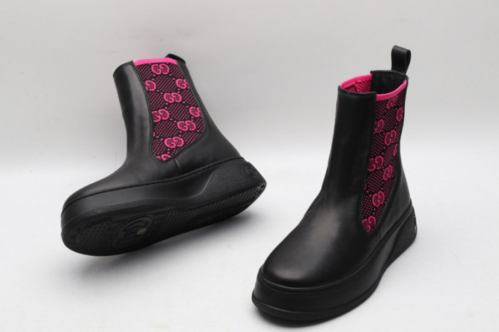 G*u*i boots