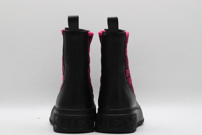 G*u*i boots