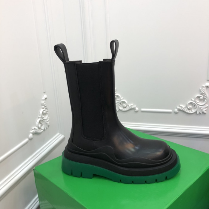 botteg*Ve*ne*ta boots women + men